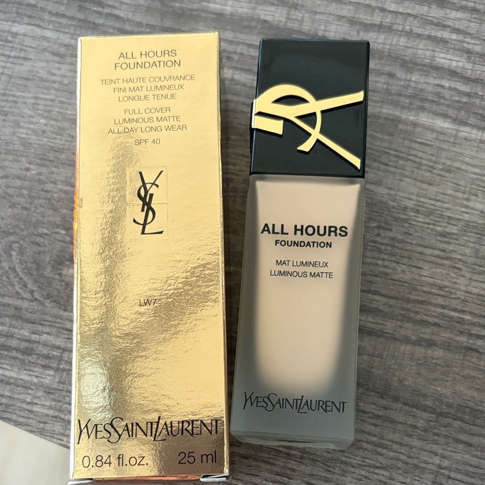 Yves Saint Laurent All Hours Foundation in Black and Gold LW7